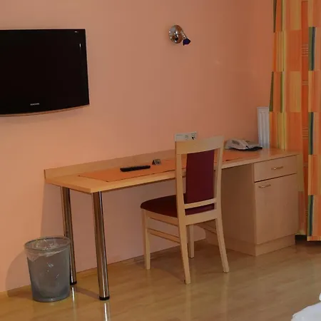 Das Hotel Schmied In Der Suedsteiermark 3* Arnfels