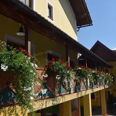Das Hotel Schmied In Der Suedsteiermark 3* Arnfels
