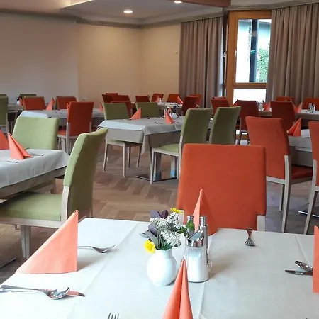 Schmied Hotel 3*
